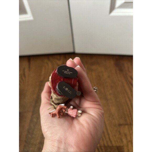 Hallmark Keepsake Ornament Making His Way Santa 1998 Folk Art Collection - Picture 4 of 4